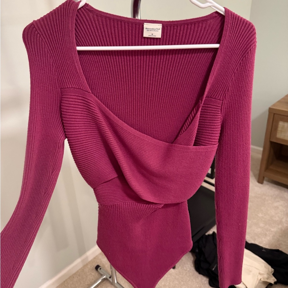 Abercrombie & Fitch Ribbed Magenta Top